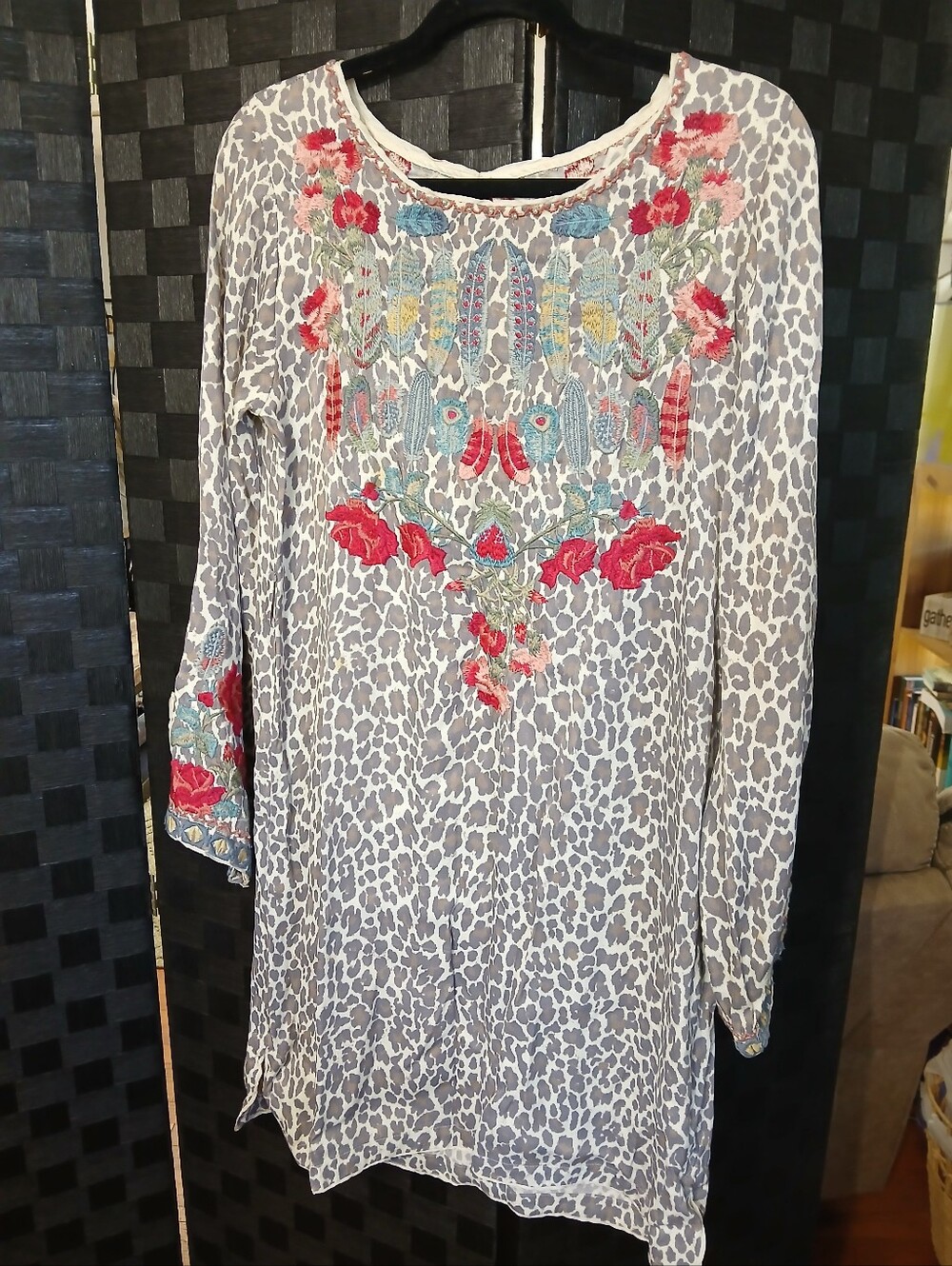 Biya Johnny Was Inigo Embroidered Grey Leopard-Print Shift Dress Floral Accents